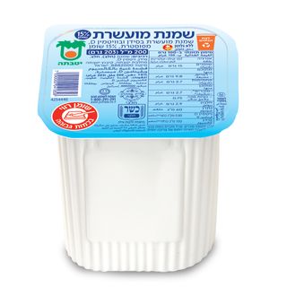 שמנת חמוצה 15% מועשרת