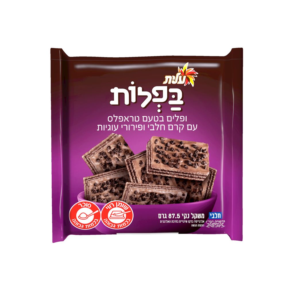 בפלות ופל בטעם עוגת גבינה עם פירורי מאפה