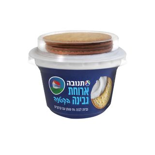 גבינה לבנה קרקרים