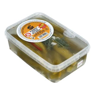 מלפפונים כבושים בטעם